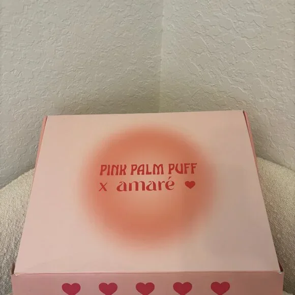 Pink Palm Puff x Amare. NIB. Size Medium - Picture 3 of 4